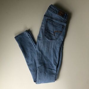 American eagle light wash jegging